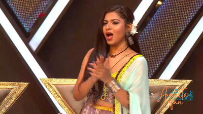 Arunita Kanjilal on Superstar Singer Season 3-Day 31 (8)
Captain [color=green][b]Arunita Kanjilal[/b][/color]'s some special moments on the set of Superstar Singer Season 3, Day 31, [i]Bappi Da Special[/i]
[b]Broadcast Date:[/b] 29 June 2024
[b]Picture Courtesy:[/b] Sony TV, India & Content Team Official
Keywords: Superstar Singer Season 3, Arunita Kanjilal