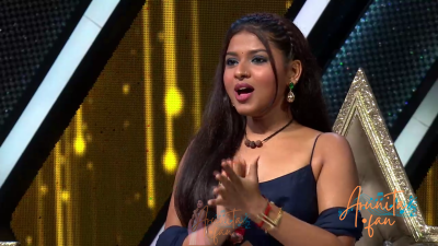 Arunita Kanjilal on Superstar Singer Season 3-Day 36 (24)
Captain [color=green][b]Arunita Kanjilal[/b][/color]'s some special moments on the set of Superstar Singer Season 3, Day 36, [i]Namaste 90s[/i]
[b]Broadcast Date:[/b] 14 July 2024
[b]Picture Courtesy:[/b] Sony TV, India & Content Team Official
Keywords: Superstar Singer Season 3, Arunita Kanjilal