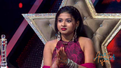 Arunita Kanjilal on Superstar Singer Season 3-Day 38 (2)
Captain [color=green][b]Arunita Kanjilal[/b][/color]'s some special moments on the set of Superstar Singer Season 3, Day 38, [i]Kahaani Rajesh Khanna Ki Special[/i]
[b]Broadcast Date:[/b] 21 July 2024
[b]Picture Courtesy:[/b] Sony TV, India & Content Team Official
Keywords: Superstar Singer Season 3, Arunita Kanjilal