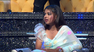 Arunita Kanjilal on SSS2 Day 26 pic- (6)
Captain Arunita Kanjilal's some special moments in Superstar Singer Season 2, Day 26
Broadcast Date: 17th July 2022
Picture Courtesy: Sony TV India
Keywords: Arunita Kanjilal;Day 26;Episode 26;Superstar Singer Season 2