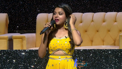 Arunita Kanjilal on SSS2 Day 3 pic- (17)
Captain Arunita Kanjilal's some beautiful moments in Super Star Singer 2, Day 3
Picture Courtesy: Sony TV India
Keywords: Arunita Kanjilal, Super Star Singer 2, arunita, Day 3, Episode 3