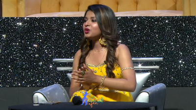 Arunita Kanjilal on SSS2 Day 3 pic- (48)
Captain Arunita Kanjilal had some beautiful moments in Superstar Singer Season 2, Day 3
Picture Courtesy: Sony TV India
Keywords: Arunita Kanjilal, Super Star Singer 2, arunita, Day 3, Episode 3