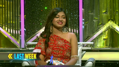 Arunita Kanjilal on SSS2 Day 3 pic- (87)
Captain Arunita Kanjilal had some beautiful moments in Superstar Singer Season 2, Day 3
Picture Courtesy: Sony TV India
Keywords: Arunita Kanjilal, Super Star Singer 2, arunita, Day 3, Episode 3