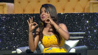 Arunita Kanjilal on SSS2 Day 4 pic (116)
Captain Arunita Kanjilal's some special moments in Superstar Singer Season 2, Day 4
Broadcast Date: 1st May 2022
Picture Courtesy: Sony TV India
Keywords: Arunita Kanjilal;Day 4;Episode 4;Superstar Singer Season 2