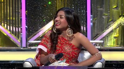 Arunita Kanjilal on SSS2 Day 4 pic (117)
Captain Arunita Kanjilal's some special moments in Superstar Singer Season 2, Day 4
Broadcast Date: 1st May 2022
Picture Courtesy: Sony TV India
Keywords: Arunita Kanjilal;Day 4;Episode 4;Superstar Singer Season 2