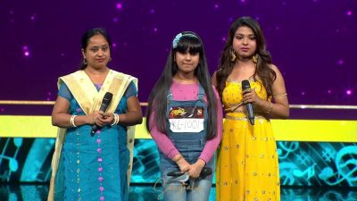 Arunita Kanjilal on SSS2 Day 4 pic (27)
Captain Arunita Kanjilal's some special moments in Superstar Singer Season 2, Day 4
Broadcast Date: 1st May 2022
Picture Courtesy: Sony TV India
Keywords: Arunita Kanjilal;Day 4;Episode 4;Superstar Singer Season 2