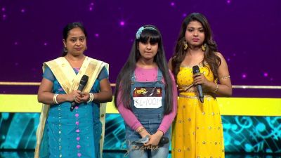 Arunita Kanjilal on SSS2 Day 4 pic (28)
Captain Arunita Kanjilal's some special moments in Superstar Singer Season 2, Day 4
Broadcast Date: 1st May 2022
Picture Courtesy: Sony TV India
Keywords: Arunita Kanjilal;Day 4;Episode 4;Superstar Singer Season 2