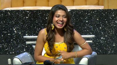 Arunita Kanjilal on SSS2 Day 4 pic (31)
Captain Arunita Kanjilal's some special moments in Superstar Singer Season 2, Day 4
Broadcast Date: 1st May 2022
Picture Courtesy: Sony TV India
Keywords: Arunita Kanjilal;Day 4;Episode 4;Superstar Singer Season 2