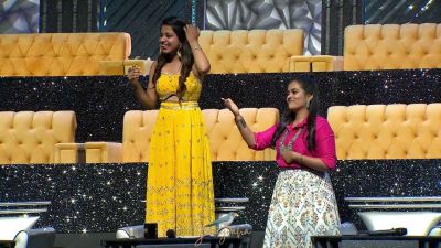 Arunita Kanjilal on SSS2 Day 4 pic (47)
Captain Arunita Kanjilal's some special moments in Superstar Singer Season 2, Day 4
Broadcast Date: 1st May 2022
Picture Courtesy: Sony TV India
Keywords: Arunita Kanjilal;Day 4;Episode 4;Superstar Singer Season 2