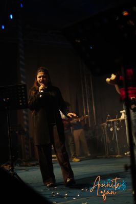 Arunita Kanjilal at Arambagh Utsav (54)
আরামবাগ উৎসবের শেষ দিনে অরুণিতার পারফরম্যান্সের কিছু মুহুর্তঃ
আরামবাগ উৎসব -২০২৪-২৫
Arambagh municipality Mela 2024
Date: January 2, 2025
Vanue: Arambagh Highschool Ground
Credit: FB/Arambagh Municipality-আরামবাগ পৌরসভা
