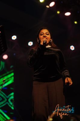 Arunita Kanjilal at Arambagh Utsav (60)
আরামবাগ উৎসবের শেষ দিনে অরুণিতার পারফরম্যান্সের কিছু মুহুর্তঃ
আরামবাগ উৎসব -২০২৪-২৫
Arambagh municipality Mela 2024
Date: January 2, 2025
Vanue: Arambagh Highschool Ground
Credit: FB/Arambagh Municipality-আরামবাগ পৌরসভা
