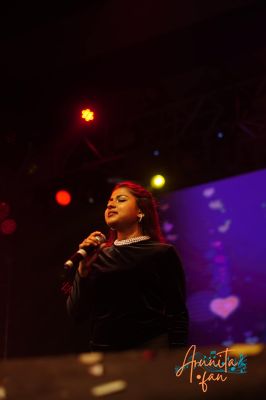 Arunita Kanjilal at Arambagh Utsav (66)
আরামবাগ উৎসবের শেষ দিনে অরুণিতার পারফরম্যান্সের কিছু মুহুর্তঃ
আরামবাগ উৎসব -২০২৪-২৫
Arambagh municipality Mela 2024
Date: January 2, 2025
Vanue: Arambagh Highschool Ground
Credit: FB/Arambagh Municipality-আরামবাগ পৌরসভা
