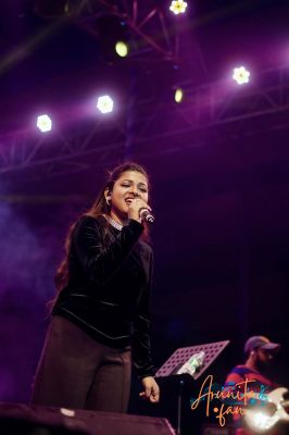 Arunita Kanjilal at Arambagh Utsav (67)
আরামবাগ উৎসবের শেষ দিনে অরুণিতার পারফরম্যান্সের কিছু মুহুর্তঃ
আরামবাগ উৎসব -২০২৪-২৫
Arambagh municipality Mela 2024
Date: January 2, 2025
Vanue: Arambagh Highschool Ground
Credit: FB/Arambagh Municipality-আরামবাগ পৌরসভা
