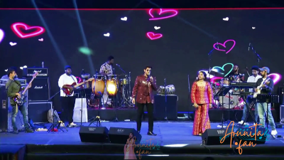 Arunita Kanjilal & Nachiket Lele live at Mahadev Mahotsav (3)
Mahadev Mahotsav, Bhopal, MP
Date: 28th February, 2025
Hosted by & Video credit goes to:  @culturedepartmentmadhyapradesh  
Place: Shiv Temple Premises, Bhojpur (शिव मंदिर प्रांगण), भोजपुर
Bhopal, Madhya Pradesh
