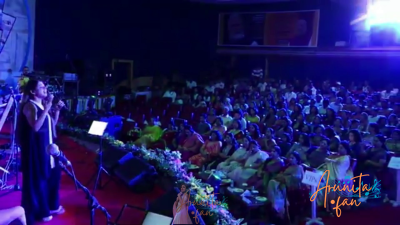 Arunita Kanjilal live at NHDC- 26th Foundation Day in Bhopal (7)
एनएचडीसी 26वाँ स्थापना दिवस
Date: 1st August, 2025
Hosted by: NHDC LIMITED, NHDC PARISAR, NEAR HOTEL LAKE VIEW ASHOKA, SHYAMLA HILLS, Bhopal, India 462013, Madhya Pradesh
