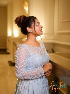 Arunita Kanjilal live in Silvassa (1)
Date: Wednesday, September 17, 2025
Credit: pic: @_ramta_jogii Dress:- @kahanitheclothingstore
