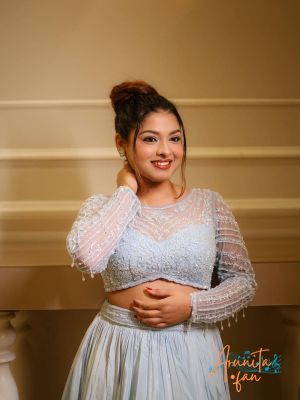 Arunita Kanjilal live in Silvassa (5)
Date: Wednesday, September 17, 2025
Credit: pic: @_ramta_jogii Dress:- @kahanitheclothingstore
