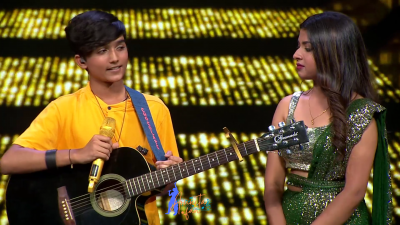 Arunita Kanjilal on SSS2 Day 5 pic- (38)
Captain Arunita Kanjilal had some beautiful moments in Superstar Singer Season 2, Day 5
Picture Courtesy: Sony TV India
Keywords: Arunita Kanjilal;Day 5;Episode 5;Superstar Singer Season 2