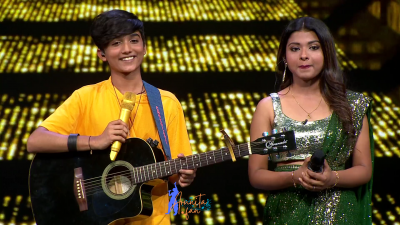 Arunita Kanjilal on SSS2 Day 5 pic- (40)
Captain Arunita Kanjilal had some beautiful moments in Superstar Singer Season 2, Day 5
Picture Courtesy: Sony TV India
Keywords: Arunita Kanjilal;Day 5;Episode 5;Superstar Singer Season 2