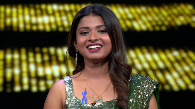 Arunita Kanjilal on SSS2 Day 5 pic- (43)
Captain Arunita Kanjilal had some beautiful moments in Superstar Singer Season 2, Day 5
Picture Courtesy: Sony TV India
Keywords: Arunita Kanjilal;Day 5;Episode 5;Superstar Singer Season 2