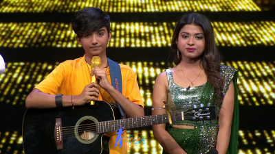 Arunita Kanjilal on SSS2 Day 5 pic- (44)
Captain Arunita Kanjilal had some beautiful moments in Superstar Singer Season 2, Day 5
Picture Courtesy: Sony TV India
Keywords: Arunita Kanjilal;Day 5;Episode 5;Superstar Singer Season 2