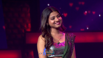 Arunita Kanjilal on SSS2 Day 6 pic- (101)
Captain Arunita Kanjilal had some beautiful moments in Superstar Singer Season 2, Day 6
Picture Courtesy: Sony TV India
Keywords: Arunita Kanjilal;Day 6;Episode 6;Superstar Singer Season 2