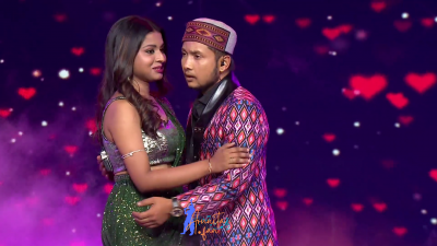 Arunita Kanjilal on SSS2 Day 6 pic- (103)
Captain Arunita Kanjilal had some beautiful moments in Superstar Singer Season 2, Day 6
Picture Courtesy: Sony TV India
Keywords: Arunita Kanjilal;Day 6;Episode 6;Superstar Singer Season 2