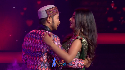 Arunita Kanjilal on SSS2 Day 6 pic- (106)
Captain Arunita Kanjilal had some beautiful moments in Superstar Singer Season 2, Day 6
Picture Courtesy: Sony TV India
Keywords: Arunita Kanjilal;Day 6;Episode 6;Superstar Singer Season 2