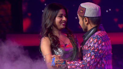 Arunita Kanjilal on SSS2 Day 6 pic- (108)
Captain Arunita Kanjilal had some beautiful moments in Superstar Singer Season 2, Day 6
Picture Courtesy: Sony TV India
Keywords: Arunita Kanjilal;Day 6;Episode 6;Superstar Singer Season 2