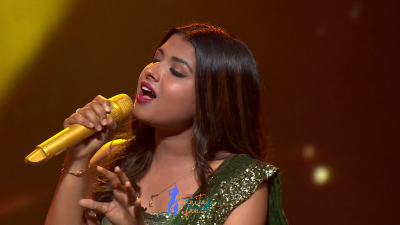 Arunita Kanjilal on SSS2 Day 6 pic- (26)
Captain Arunita Kanjilal had some beautiful moments in Superstar Singer Season 2, Day 6
Picture Courtesy: Sony TV India
Keywords: Arunita Kanjilal;Day 6;Episode 6;Superstar Singer Season 2