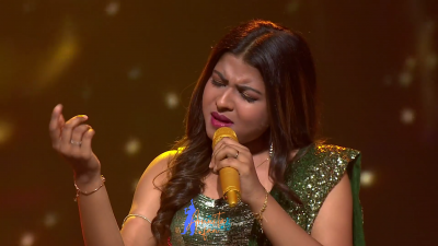 Arunita Kanjilal on SSS2 Day 6 pic- (30)
Captain Arunita Kanjilal had some beautiful moments in Superstar Singer Season 2, Day 6
Picture Courtesy: Sony TV India
Keywords: Arunita Kanjilal;Day 6;Episode 6;Superstar Singer Season 2