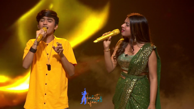 Arunita Kanjilal on SSS2 Day 6 pic- (37)
Captain Arunita Kanjilal had some beautiful moments in Superstar Singer Season 2, Day 6
Picture Courtesy: Sony TV India
Keywords: Arunita Kanjilal;Day 6;Episode 6;Superstar Singer Season 2