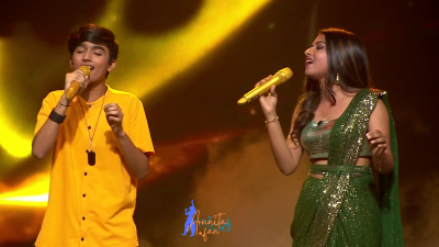 Arunita Kanjilal on SSS2 Day 6 pic- (38)
Captain Arunita Kanjilal had some beautiful moments in Superstar Singer Season 2, Day 6
Picture Courtesy: Sony TV India
Keywords: Arunita Kanjilal;Day 6;Episode 6;Superstar Singer Season 2