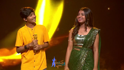 Arunita Kanjilal on SSS2 Day 6 pic- (44)
Captain Arunita Kanjilal had some beautiful moments in Superstar Singer Season 2, Day 6
Picture Courtesy: Sony TV India
Keywords: Arunita Kanjilal;Day 6;Episode 6;Superstar Singer Season 2