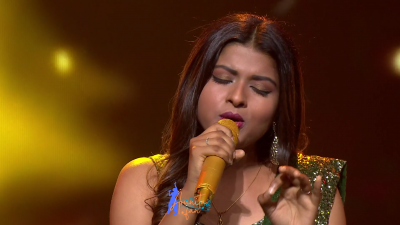 Arunita Kanjilal on SSS2 Day 6 pic- (48)
Captain Arunita Kanjilal had some beautiful moments in Superstar Singer Season 2, Day 6
Picture Courtesy: Sony TV India
Keywords: Arunita Kanjilal;Day 6;Episode 6;Superstar Singer Season 2