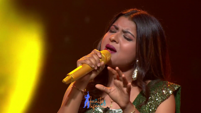 Arunita Kanjilal on SSS2 Day 6 pic- (65)
Captain Arunita Kanjilal had some beautiful moments in Superstar Singer Season 2, Day 6
Picture Courtesy: Sony TV India
Keywords: Arunita Kanjilal;Day 6;Episode 6;Superstar Singer Season 2