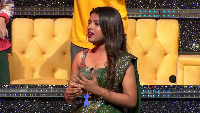 Arunita Kanjilal on SSS2 Day 6 pic- (76)
Captain Arunita Kanjilal had some beautiful moments in Superstar Singer Season 2, Day 6
Picture Courtesy: Sony TV India
Keywords: Arunita Kanjilal;Day 6;Episode 6;Superstar Singer Season 2