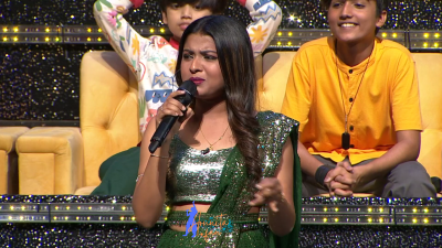 Arunita Kanjilal on SSS2 Day 6 pic- (87)
Captain Arunita Kanjilal had some beautiful moments in Superstar Singer Season 2, Day 6
Picture Courtesy: Sony TV India
Keywords: Arunita Kanjilal;Day 6;Episode 6;Superstar Singer Season 2