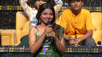 Arunita Kanjilal on SSS2 Day 6 pic- (88)
Captain Arunita Kanjilal had some beautiful moments in Superstar Singer Season 2, Day 6
Picture Courtesy: Sony TV India
Keywords: Arunita Kanjilal;Day 6;Episode 6;Superstar Singer Season 2