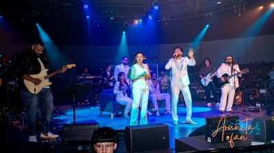 Arunita Kanjilal with Team Pritam in Houston Show (17)
Sat, Oct 16, 2025
Picture Credit: Masala Radio 98.7 FM
Arena Theatre, Houston
