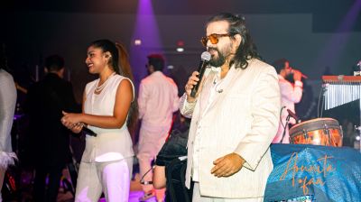 Arunita Kanjilal with Team Pritam in Houston Show (6)
Sat, Oct 16, 2025
Picture Credit: Masala Radio 98.7 FM
Arena Theatre, Houston
