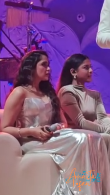 Arunita Kanjilal live in Delhi with Team Pritam (11)
Credit: @ayush.girnar
5 December, 2025
#ArunitaKanjilal #MelodyQueen #ArunitaFan #arunitaInDelhi
