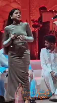 Arunita Kanjilal live in Delhi with Team Pritam (1)
Credit: @ayush.girnar
5 December, 2025
#ArunitaKanjilal #MelodyQueen #ArunitaFan #arunitaInDelhi
