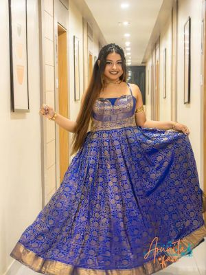 Arunita Kanjilal - Pre Malda concert moment (4)
ইংরেজবাজার পৌরসভার উদ্যোগে মালদা কার্নিভাল ২০২৫
English Bazar Municipality Carnival 2025
Date: 26 DECEMBER 2025
Keywords: #ArunitaKanjilal #MelodyQueen #ArunitaFan #ArunitaLiveInMalda