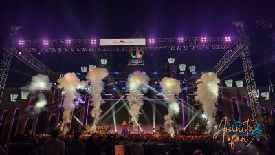 Arunita Kanjilal live in Malda (11)
ইংরেজবাজার পৌরসভার উদ্যোগে মালদা কার্নিভাল ২০২৫
English Bazar Municipality Carnival 2025
Date: 26 DECEMBER 2025
Keywords: #ArunitaKanjilal #MelodyQueen #ArunitaFan #ArunitaLiveInMalda