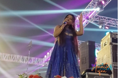 Arunita Kanjilal live in Malda (3)
ইংরেজবাজার পৌরসভার উদ্যোগে মালদা কার্নিভাল ২০২৫
English Bazar Municipality Carnival 2025
Date: 26 DECEMBER 2025
Keywords: #ArunitaKanjilal #MelodyQueen #ArunitaFan #ArunitaLiveInMalda