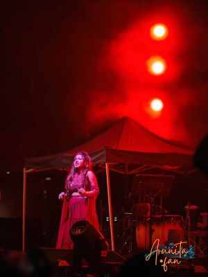 Arunita Kanjilal live at the Ahmedabad Shopping Festival (2)
Date: 31st December 2025, 7pm onwards
Venue: Thaltej Party Plot, Sindhu Bhavan Road, Ahmedabad
Hosted by: Ahmedabad Municipal Corporation
