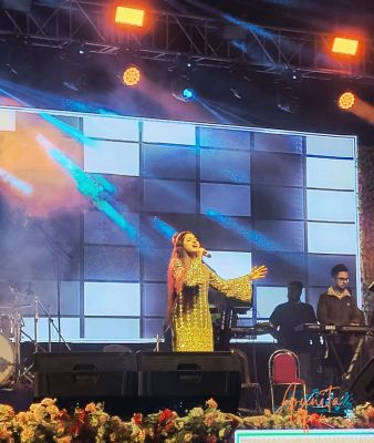 Arunita Kanjilal live at Katwa Sampriti Pouro Mela 2026 (14)
কাটোয়া সম্প্রীতি পৌর মেলা 2026
Date: 4th January 2026
Venue: Katwa Kashiram Das Institution Play Ground
কাটোয়া পৌরসভা পরিচালিত #পৌর_সম্প্রীতি_মেলা_২০২৬।
কাটোয়া পৌর সম্প্রীতি মেলা ২০২৬, পূর্ব বর্ধমান জেলা
স্থান : কাটোয়া কাশীরাম দাস বিদ্যায়তন প্রাঙ্গণ
Keywords: #ArunitaKanjilal #MelodyQueen #ArunitaFan #ArunitaInKatwa