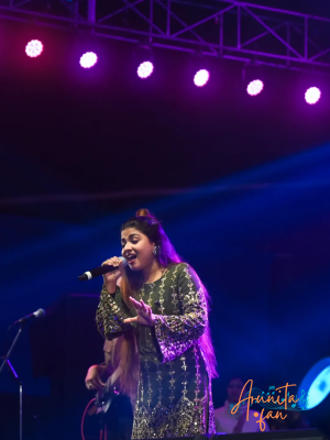 Arunita Kanjilal live at Kalna Pithe Puli Utsav 2026 (2)
Pithe Puli Utsav 2026, Purba Bardhaman, West Bengal
কালনা খাদ্য ও পিঠেপুলি উৎসব–২০২৬ (১৪ তম বর্ষ তৃতীয় দিন)
Date: 6th January 2026
Credit: Agamani Studio LIVE 2
Venue: kalna, maduban, near- vishal mega mart, station road, purba burdwan, Kalna, West Bengal, India
Keywords: #ArunitaKanjilal #MelodyQueen #ArunitaFan #ArunitaInKalna #kalnapithepuliutsav