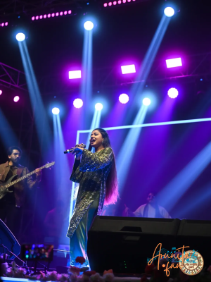 Arunita Kanjilal live at Kalna Pithe Puli Utsav 2026 (9)
Pithe Puli Utsav 2026, Purba Bardhaman, West Bengal
কালনা খাদ্য ও পিঠেপুলি উৎসব–২০২৬ (১৪ তম বর্ষ তৃতীয় দিন)
Date: 6th January 2026
Credit: Agamani Studio LIVE 2
Venue: kalna, maduban, near- vishal mega mart, station road, purba burdwan, Kalna, West Bengal, India
Keywords: #ArunitaKanjilal #MelodyQueen #ArunitaFan #ArunitaInKalna #kalnapithepuliutsav